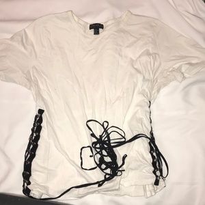 STRING YOU ALONG TSHIRT